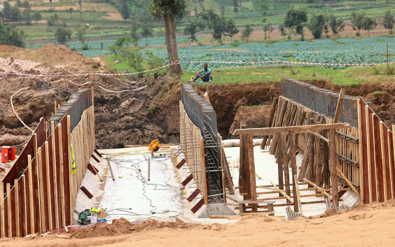 CONSTRUCTION BUILDING